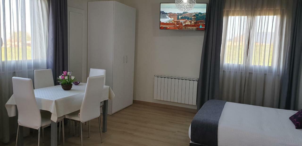 Apartamentos La Pradera De Isla Plana 외부 사진